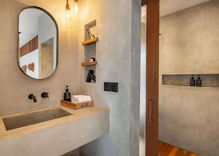 Stylish And Pool Ferienhaus *