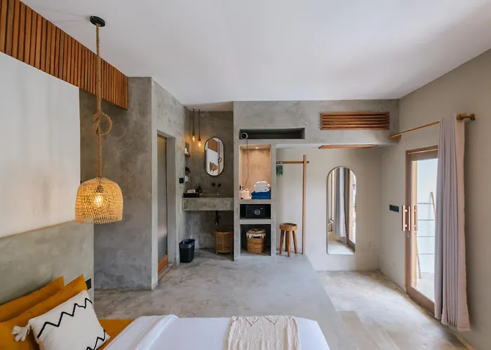 Stylish And Pool * Uluwatu