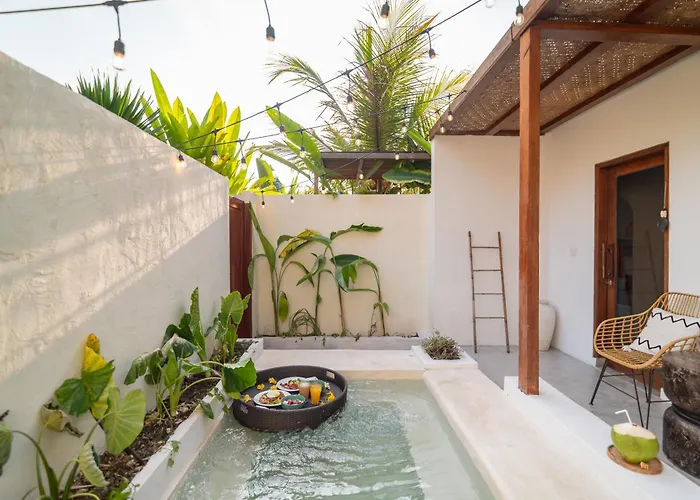 Stylish And Pool Ferienhaus