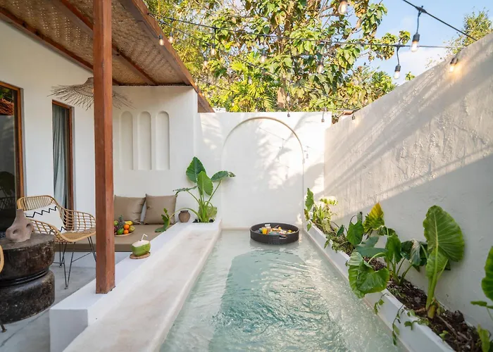 Stylish And Pool Ferienhaus