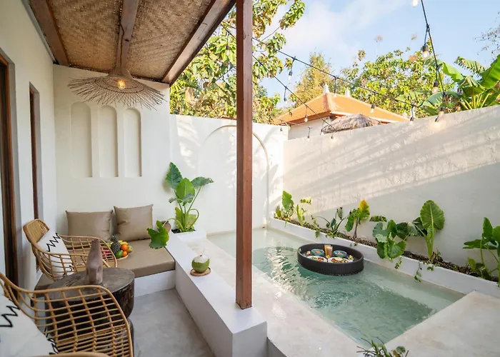 Stylish And Pool *